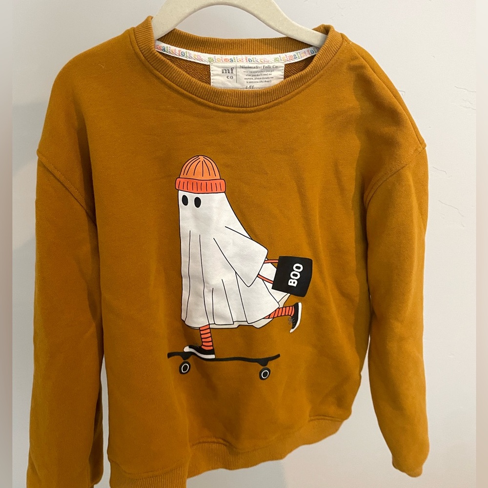 Minimalist folk co crewneck